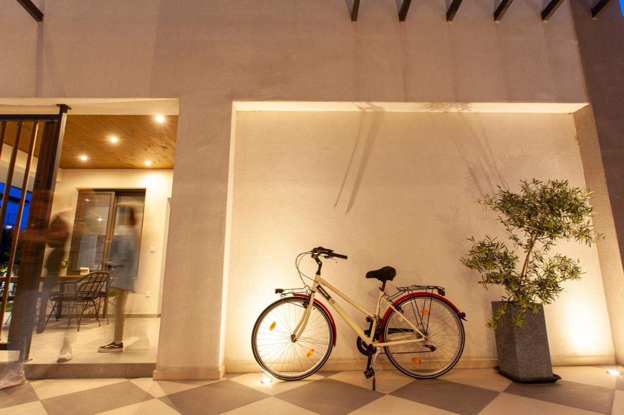 Aella Apartment *